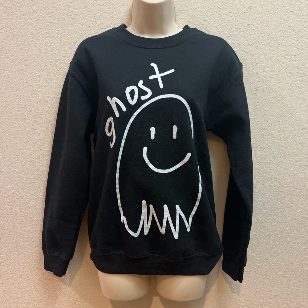 Wicked Clothes Ghost Sweatshirt in size small!